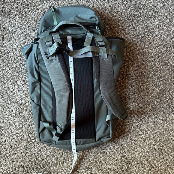 Mystery Ranch Back pack - Picture 7 of 10
